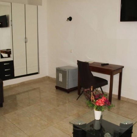 Complexe Hotelier Olympe Korhogo Exterior photo
