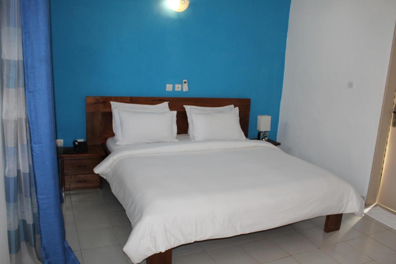 Complexe Hotelier Olympe Korhogo Exterior photo
