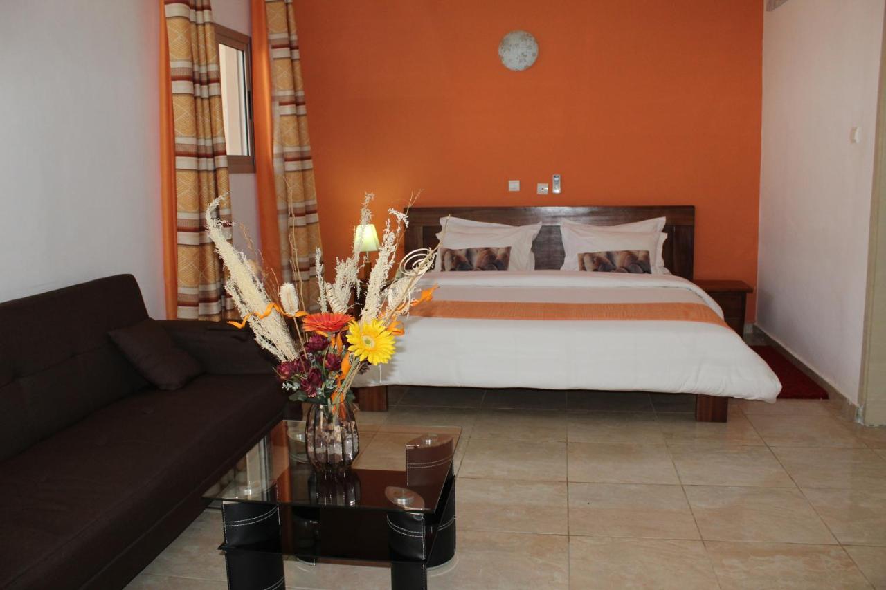 Complexe Hotelier Olympe Korhogo Exterior photo